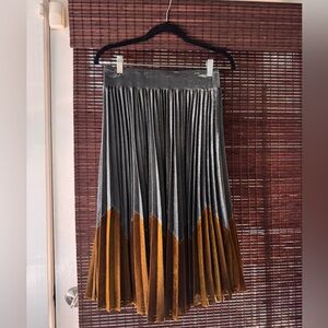 Vintage Silver and Gold Pleated skirt